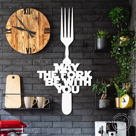 🧁 Whimsical Cakes & Wall Signs: 2025’s Cutest Kitchen Styling Trend